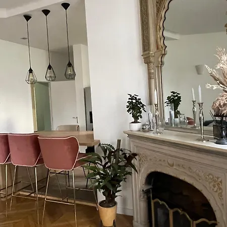 En Particulier A 3mns De Paris Et De 3 Sites Olympiques Avec Grand Jardin Et Jacuzzi Boulogne-Billancourt